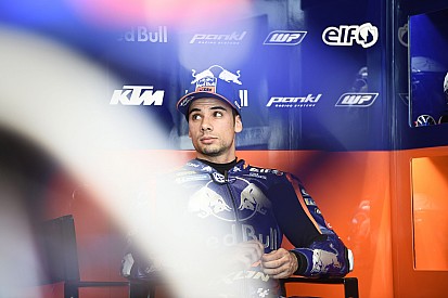Oliveira: "Il vento mi ha spinto fuori dalla pista"