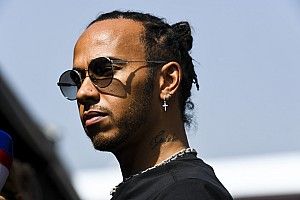 Hamilton n'a "aucun intérêt" pour la Formule E et répond aux critiques