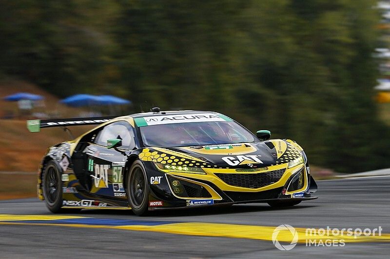 #57 Heinricher Racing w/Meyer Shank Racing Acura NSX GT3, GTD: Katherine Legge, Christina Nielsen, Bia Figueiredo