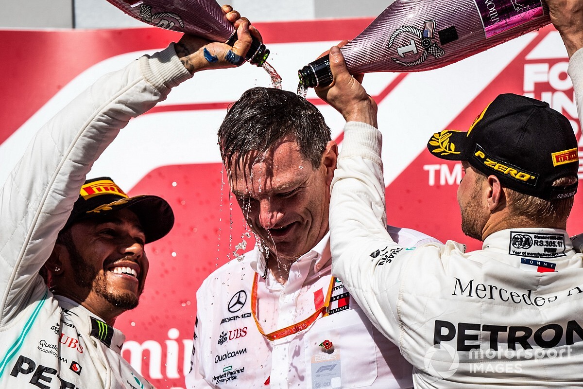 Allison, Vettel'in Mercedes'e geçişini "düşük bir ihtimal" olarak görüyor"