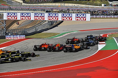 Videón a zúzós F1-es rajt az Amerikai Nagydíjról
