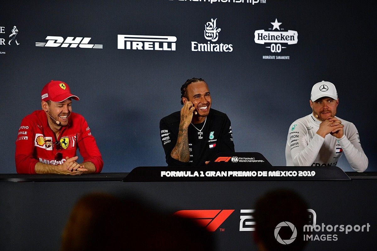 Ecclestone quer Vettel na Mercedes com Hamilton: "Bom para a F1"