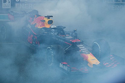 Verstappen: "Agresifim çünkü kazanabileceğim bir aracım yok"