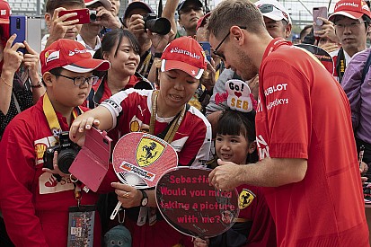 Попкорн, хаски и Алонсо. Интернет об уходе Феттеля из Ferrari