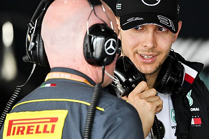Renault : Ocon debutta nei test Pirelli ad Abu Dhabi
