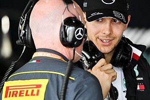 Renault : Ocon debutta nei test Pirelli ad Abu Dhabi