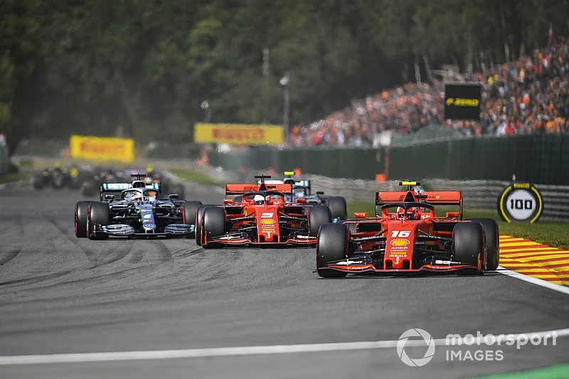 Ferrari tłumaczy team orders