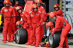 «Мы делаем такие дела тихо». Ferrari осудила кадровую политику Red Bull