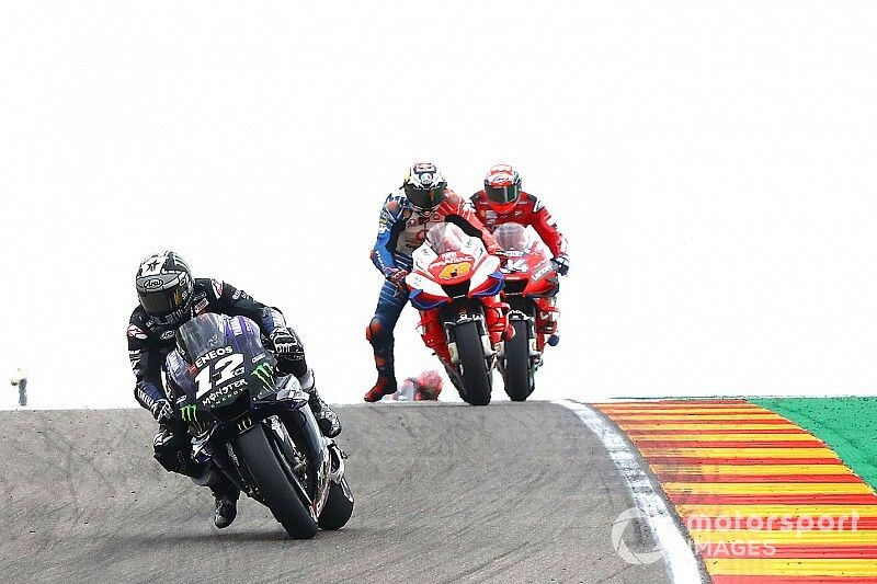 Viñales: “Cuando lo das todo no duele perder el podio en la última vuelta”