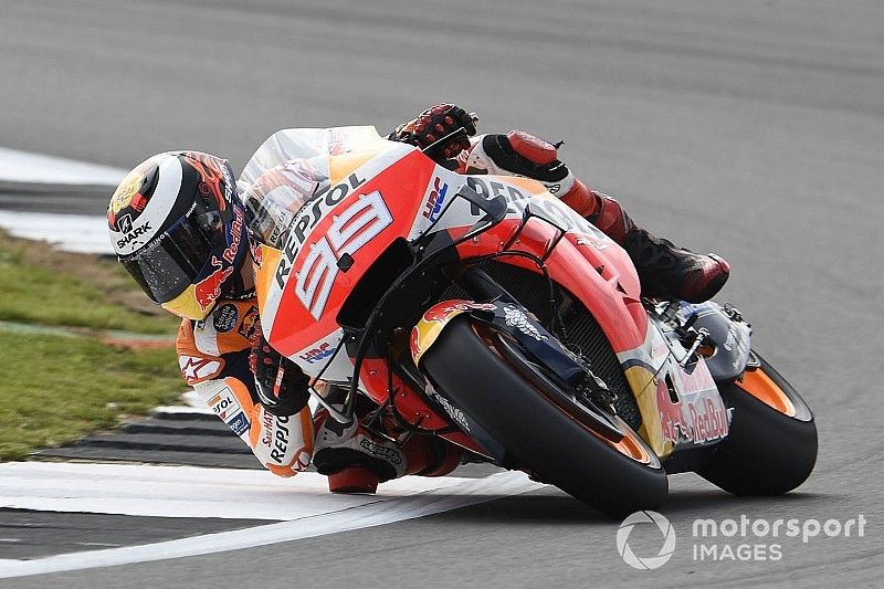 Lorenzo not pushing on "difficult" MotoGP return