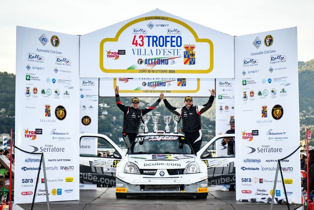 Michał Streer, Jakub Wr&oacute;bel, Renault Clio S1600