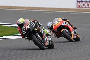 Les frères Espargaró émus par leur duel "irréel" en tête
