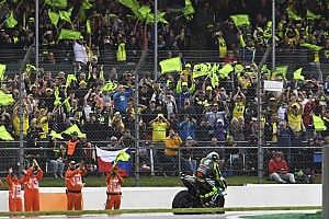 Rossi "very sad" with difficult final British MotoGP appearance