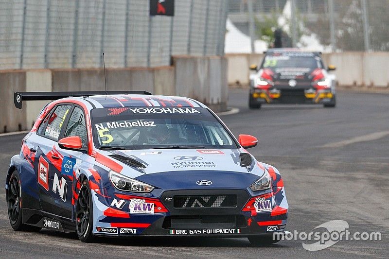 Tarquini nyerte a második futamot Marrakeshben, Michelisz 12.