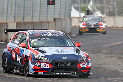 Tarquini nyerte a második futamot Marrakeshben, Michelisz 12.