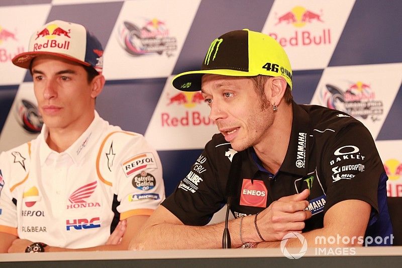 Handshake mit Marquez: Für Valentino Rossi "der richtige Moment"