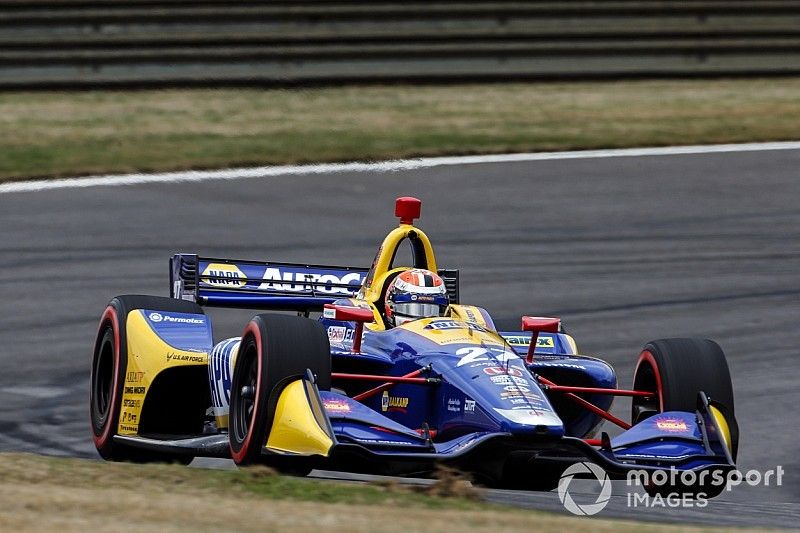 Rossi logra el mejor tiempo en la segunda práctica libre