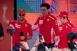 Мнение: да, Ferrari подыгрывает Феттелю и задвигает Леклера. Но у нее просто нет выбора