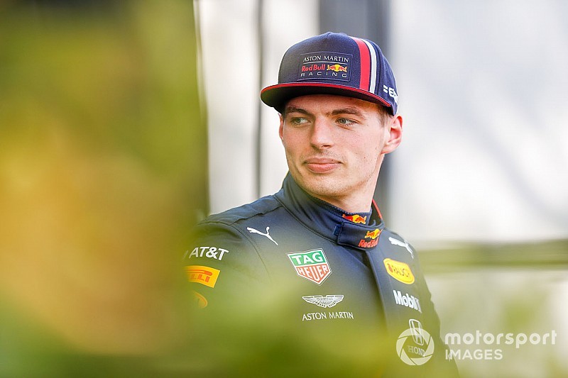 «С моторами Honda мы хотя бы можем бороться». Ферстаппен прошелся по Renault после подиума в Мельбурне