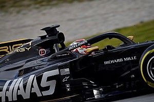 Magnussen moest eerder stoppen vanwege probleem met headrest