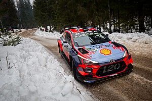 Neuville: "Estuvimos al borde del desastre, hay que estar contentos"