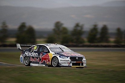 Tasmania Supercars: Whincup tops first practice by 0.01s