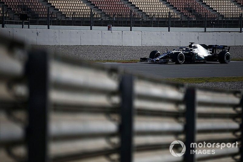 Bottas: "La Ferrari ha un pacchetto forte, ma dai test a Melbourne possono cambiare tante cose..."