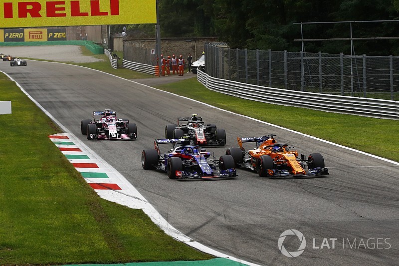 Gasly: Alonso azért agresszív, mert tudja, hogy el fogja hagyni az F1-et