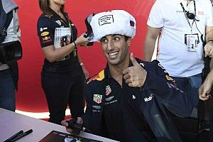 Ricciardo stabilabb versenyzőnek tartja Hamiltont Vettelnél, aki nem bírja a nyomást?