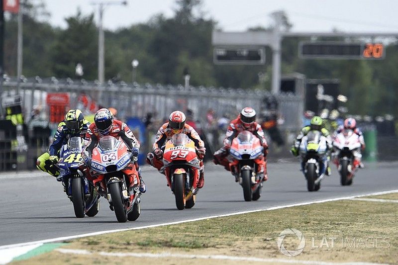Dovizioso tried to break up Brno pack with "strange" pace