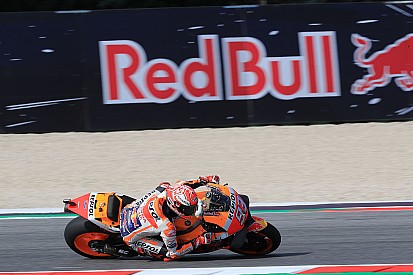 Marquez: "Stavo ancora rotolando nella ghiaia che già pensavo alla seconda moto"