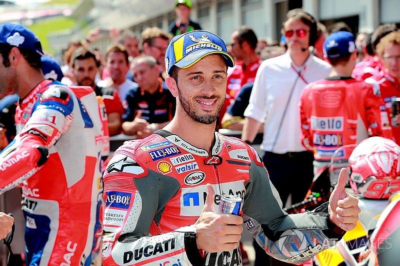 Dovizioso: "Márquez es más competitivo que el año pasado"