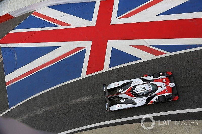 Silverstone, qualifiche: Conway e Lopez in gran forma conquistano la pole per la Toyota
