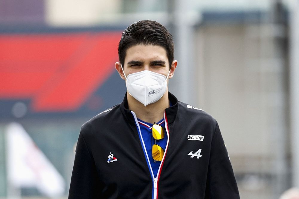 Resmi: Esteban Ocon, Alpine'le üç senelik anlaşma imzaladı