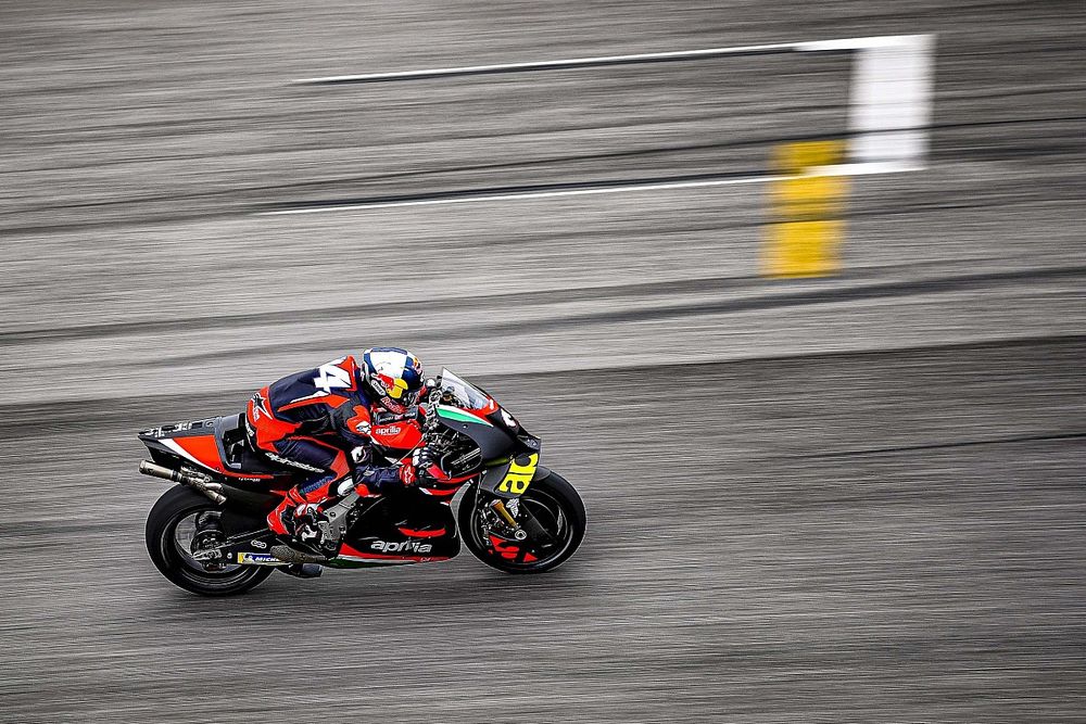 Aprilia: Kalau Dovizioso Mau Jadi Pembalap, Kami Ada di Sini
