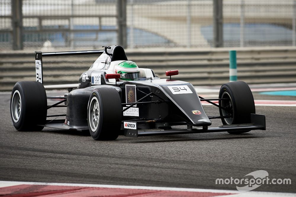 F1-es futamgyőztes fia nyerte az F4 UAE-sorozatot!