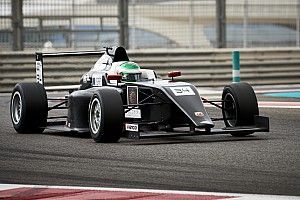 F1-es futamgyőztes fia nyerte az F4 UAE-sorozatot!