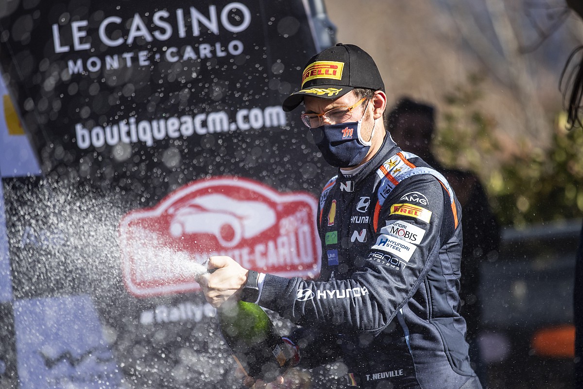 Neuville Pede Raih Kemenangan Reli Arctic