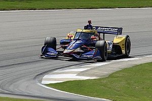 Barber IndyCar: Rossi tops disrupted second practice