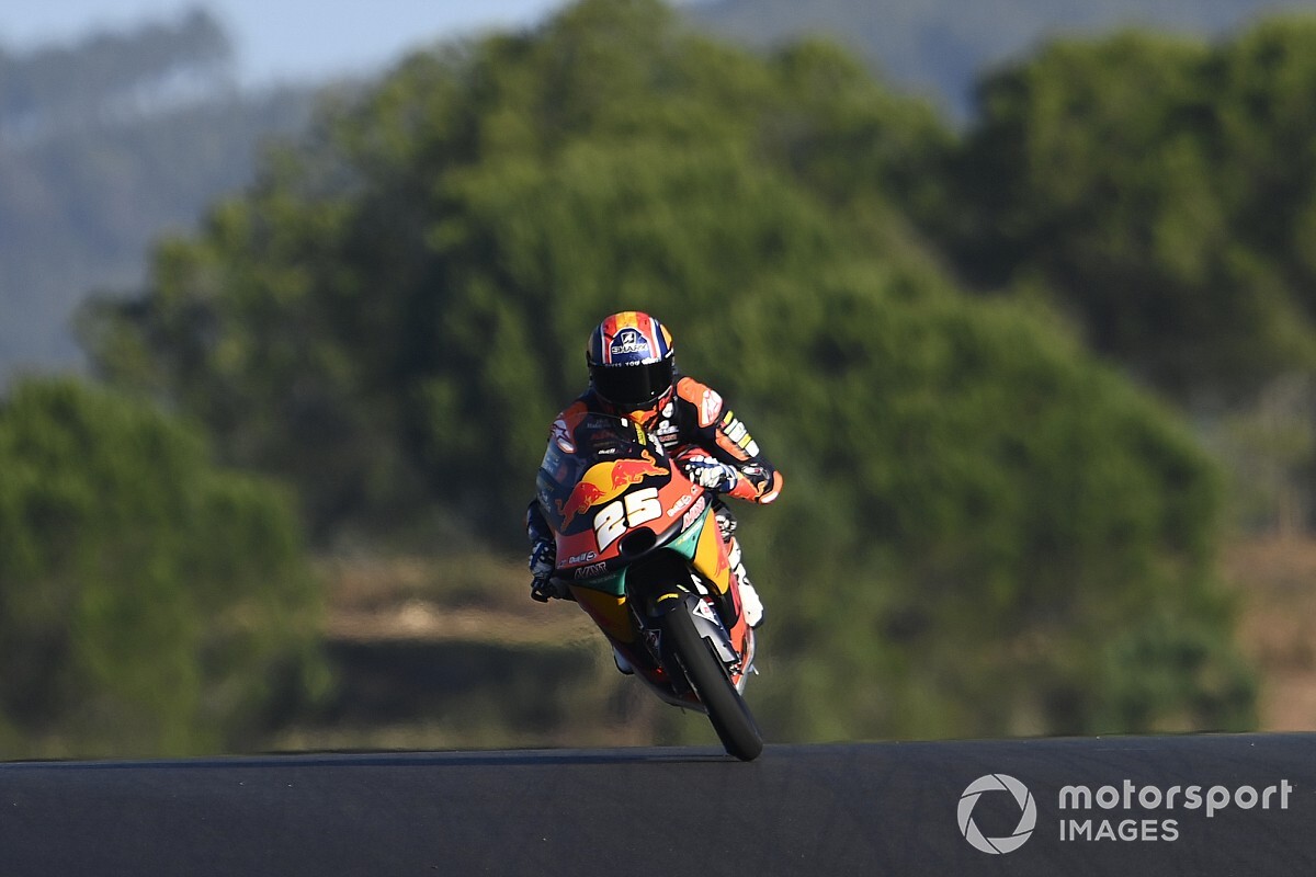 Moto3 - Portugal: Arenas saldrá por detrás de Ogura a por el título; Raúl Fernández, pole