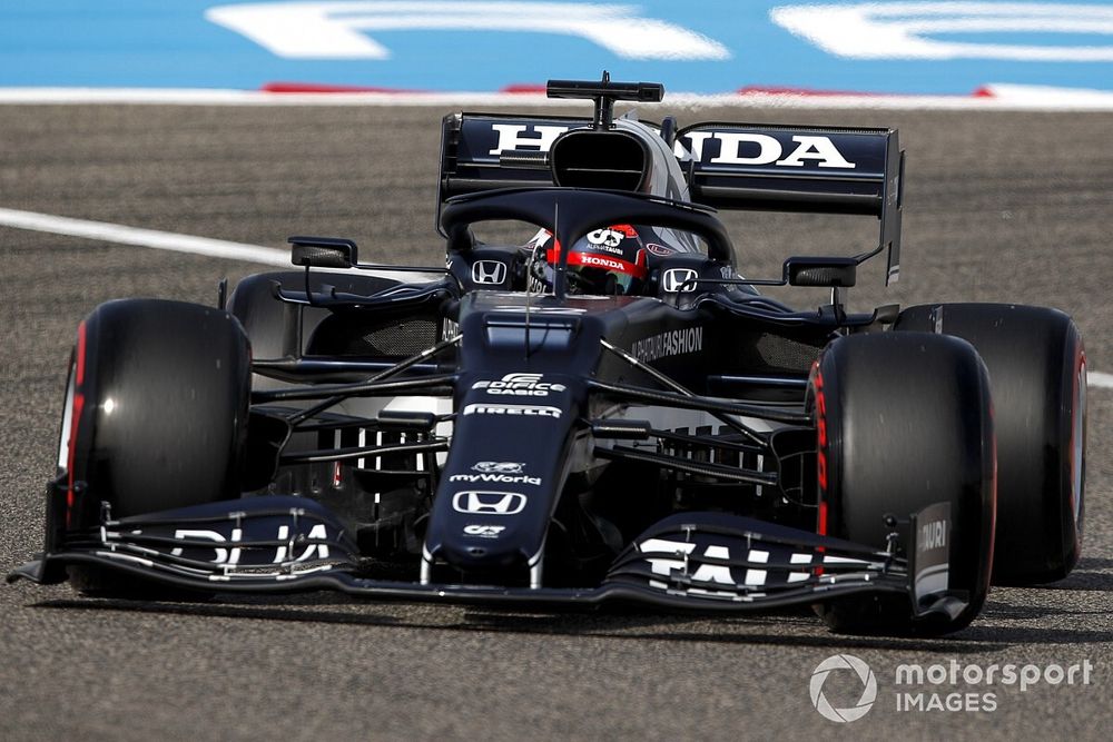 F1バーレーンFP3速報:レッドブル・ホンダのフェルスタッペンがトップタイム。角田裕毅は13番手