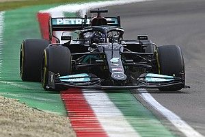 Хорнер назвал Mercedes фаворитом двух ближайших гонок