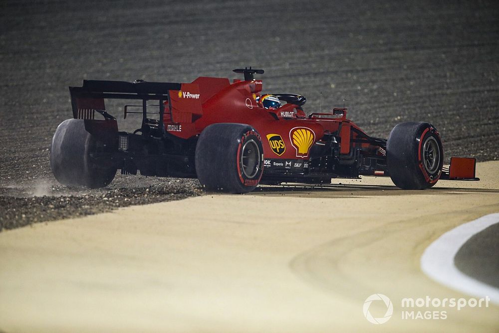 Sebastian Vettel, Ferrari SF1000 nella sabbia