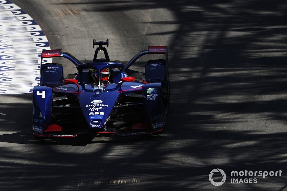 Frijns verdringt De Vries van P1 in derde training in Riyadh