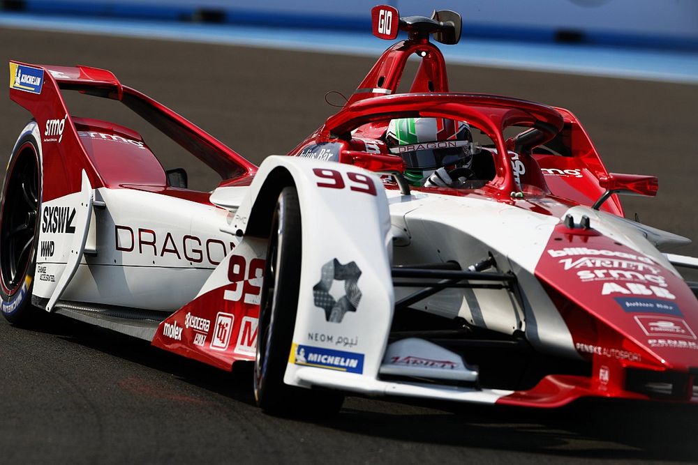 "Crazy strategy" failed to pay off for Giovinazzi at Jakarta FE race
