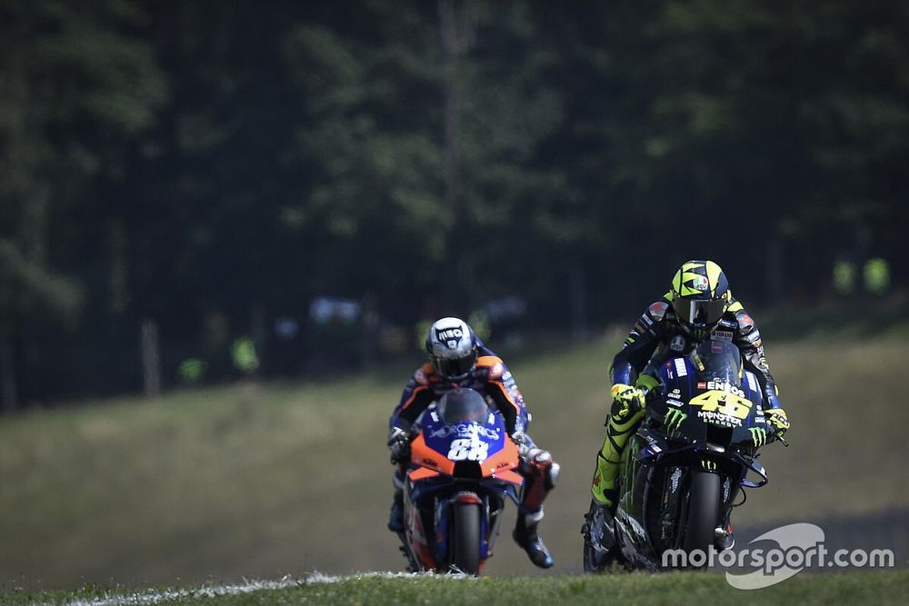 Rossi: "KTM puede luchar por el campeonato"