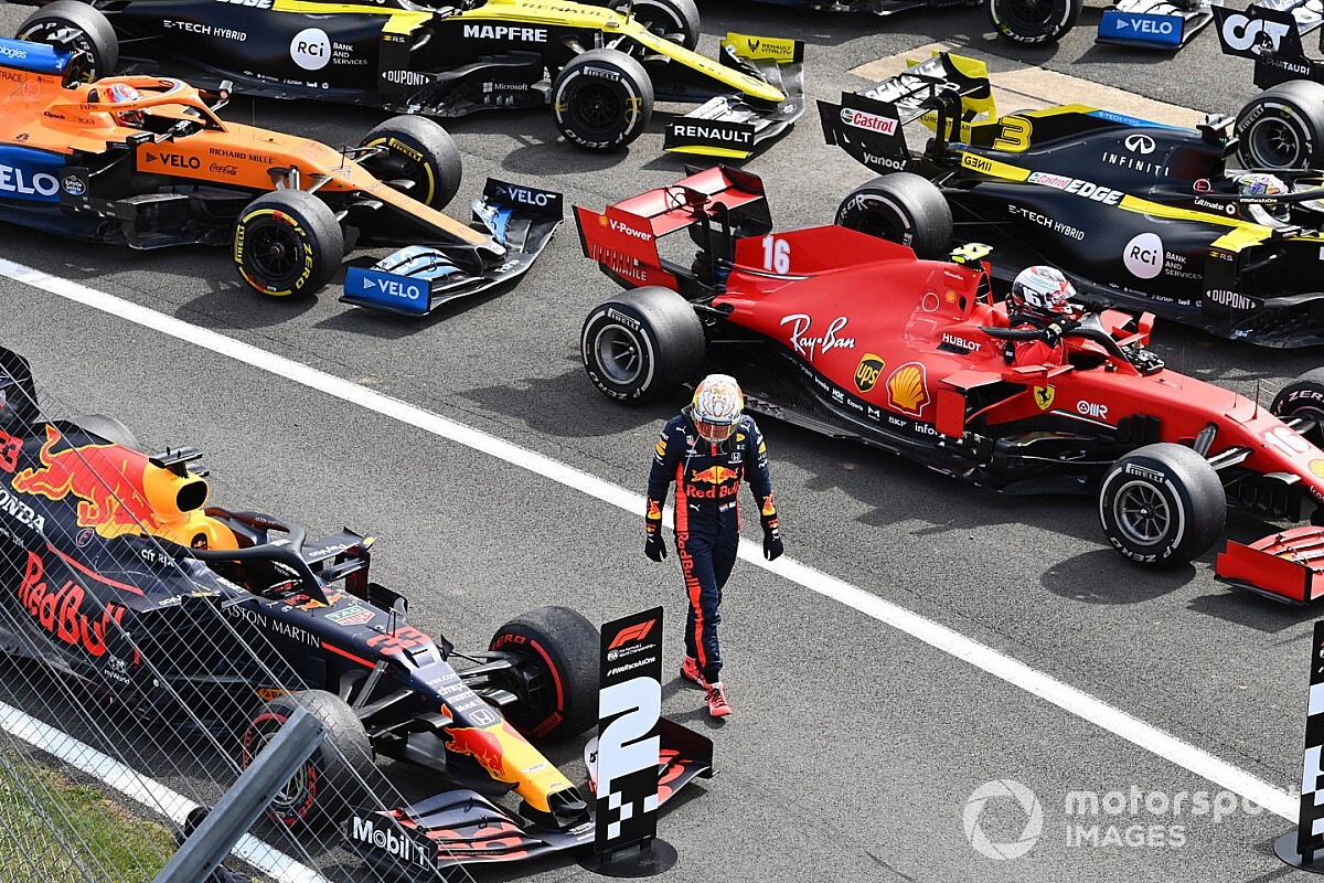 Ezt már Leclerc sem akarta elhinni: Hamilton tényleg ennyire szerencsés? (videó)