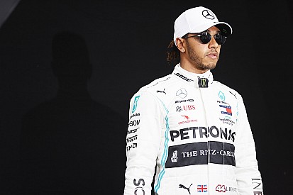 Hamilton önce Ferrari spekülasyonlarını yalanladı, sonra paylaşımını kaldırdı