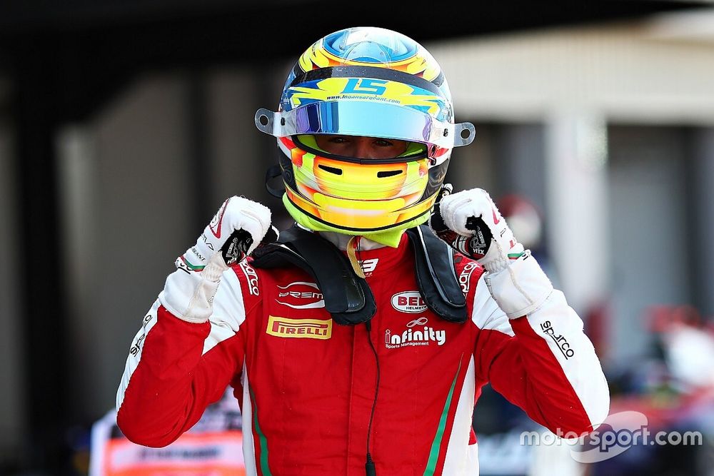 Sargeant vence a Lawson por la pole en Silverstone