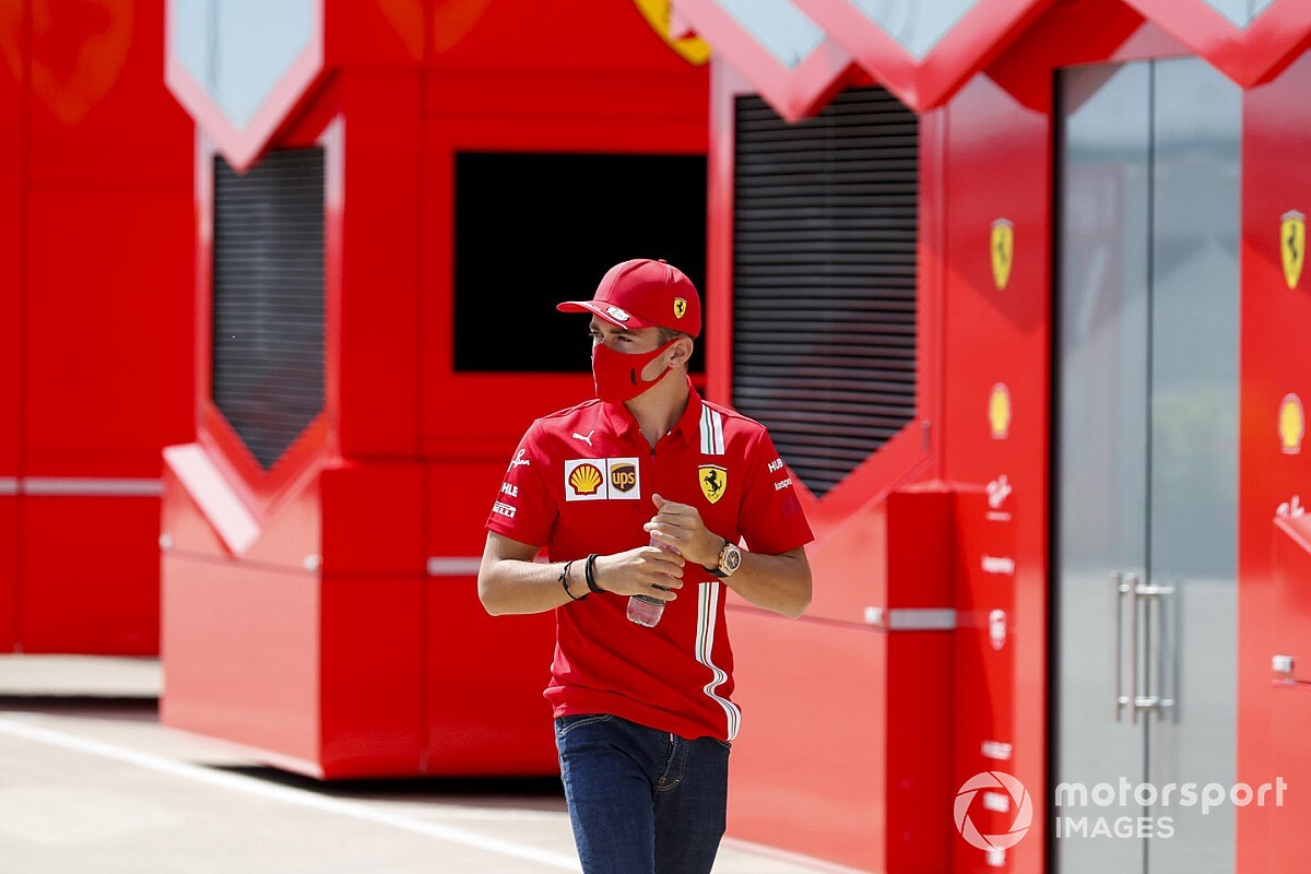 Leclerc: "Siamo realisti: la Ferrari avrà due GP difficili"